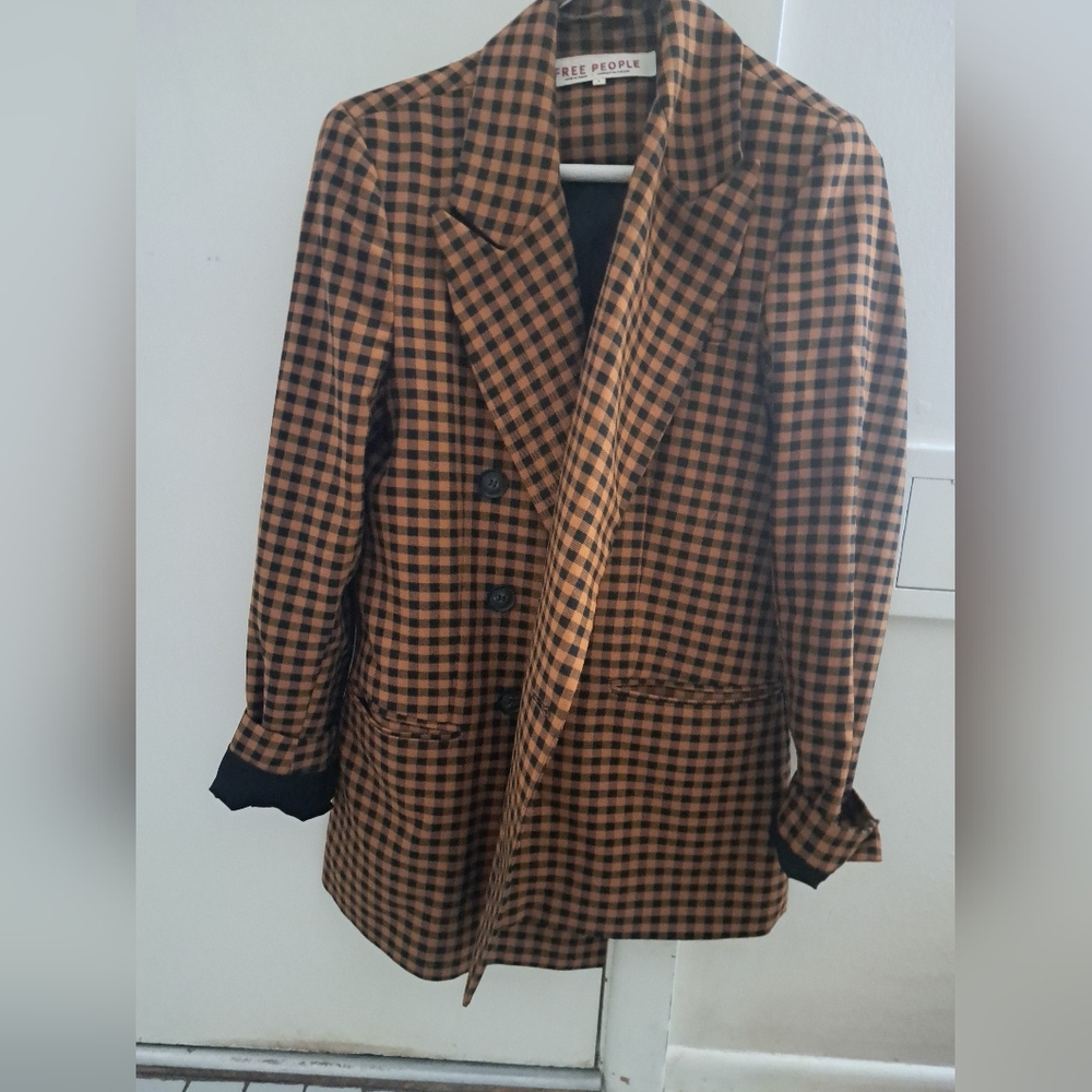 Free people Small black & tan blazer